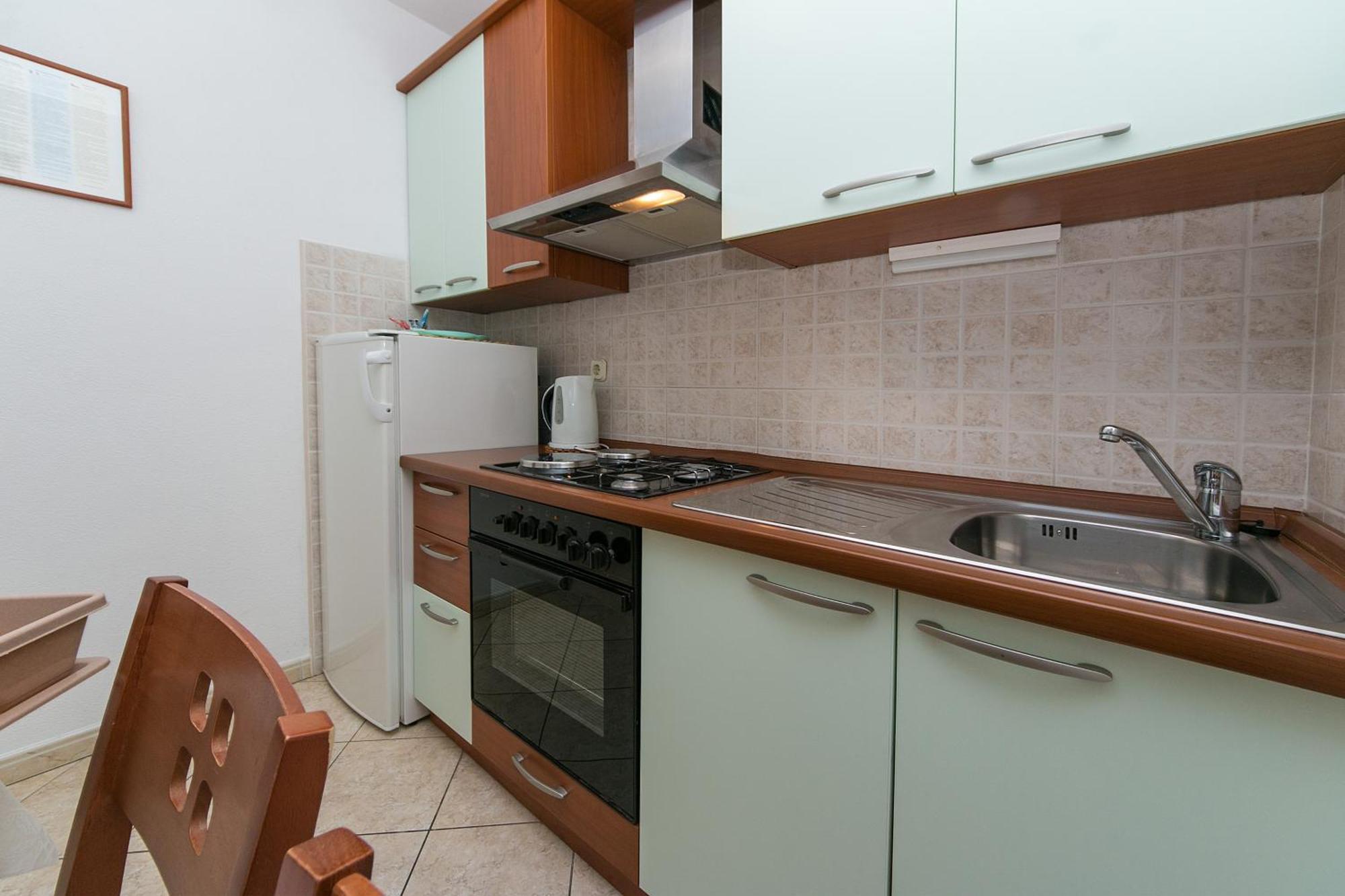 Apartments And Rooms By The Sea Brela, Makarska - 2752 部屋 写真