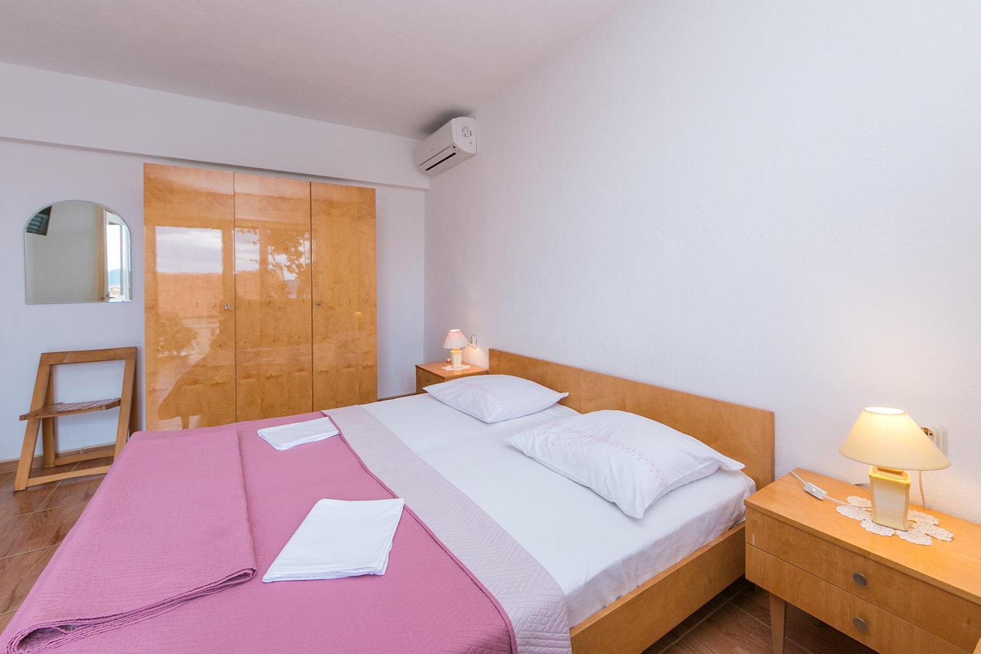 Apartments And Rooms By The Sea Brela, Makarska - 2752 部屋 写真