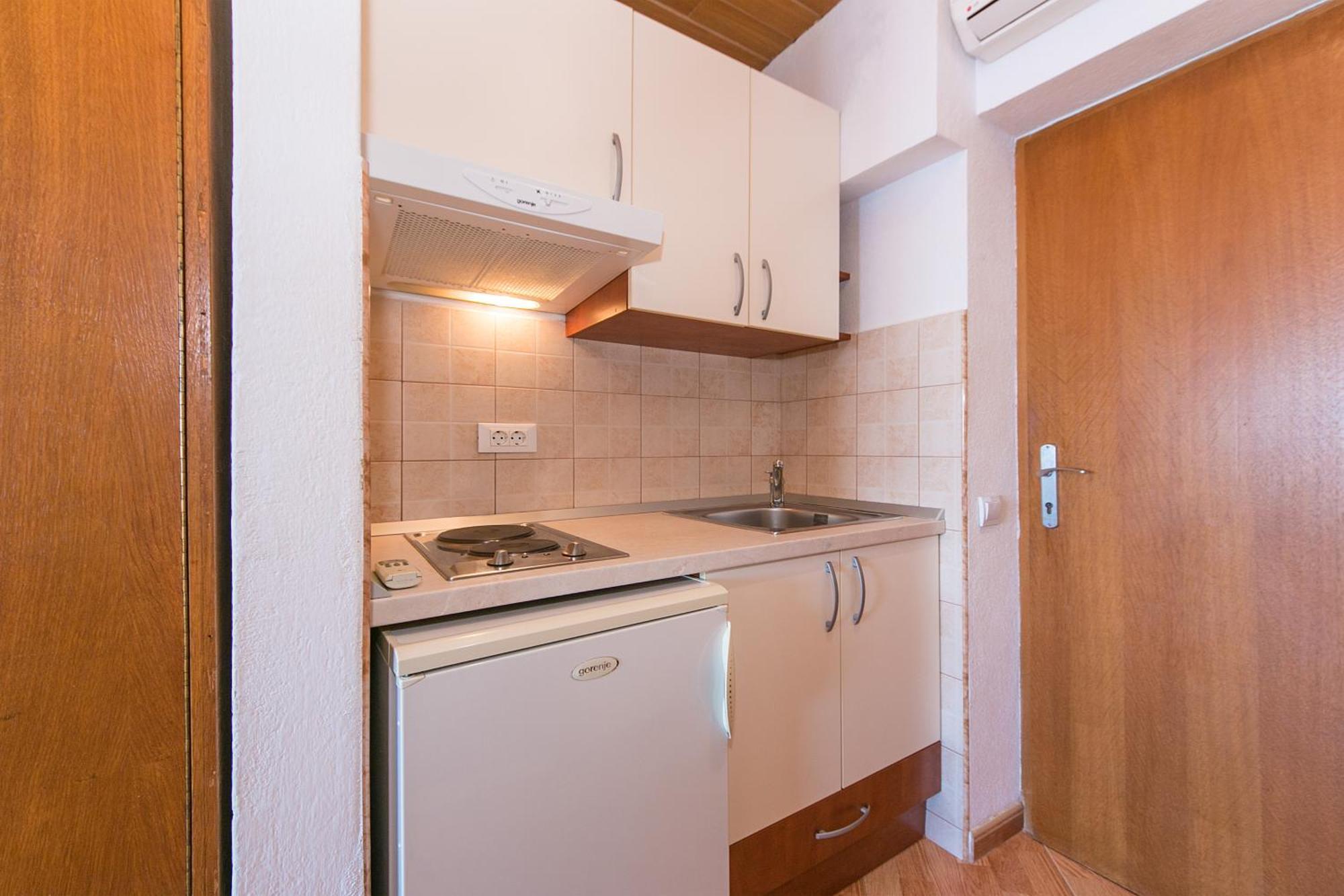Apartments And Rooms By The Sea Brela, Makarska - 2752 部屋 写真