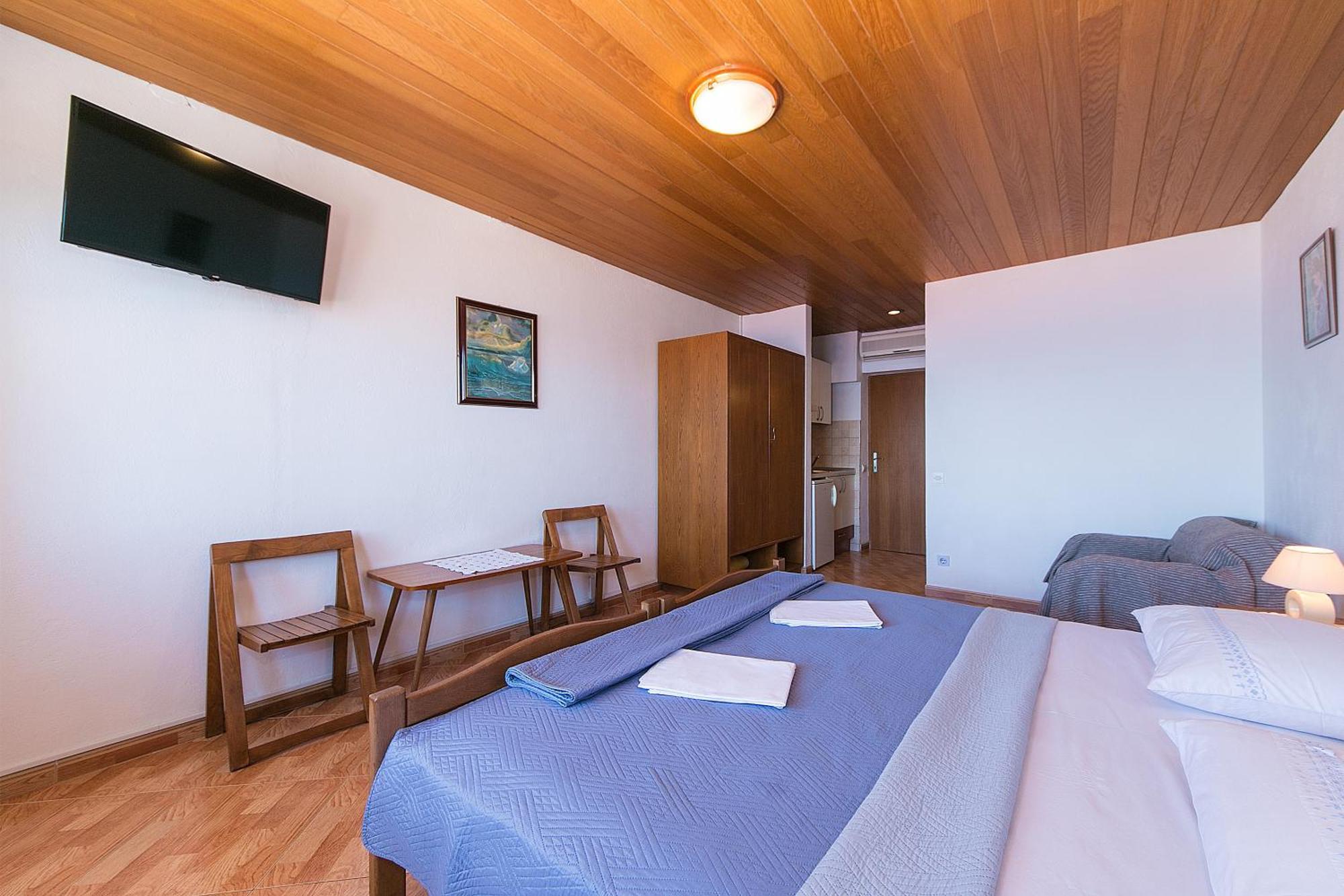 Apartments And Rooms By The Sea Brela, Makarska - 2752 部屋 写真