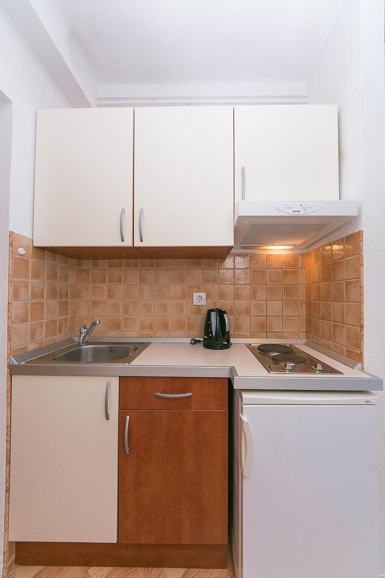 Apartments And Rooms By The Sea Brela, Makarska - 2752 エクステリア 写真