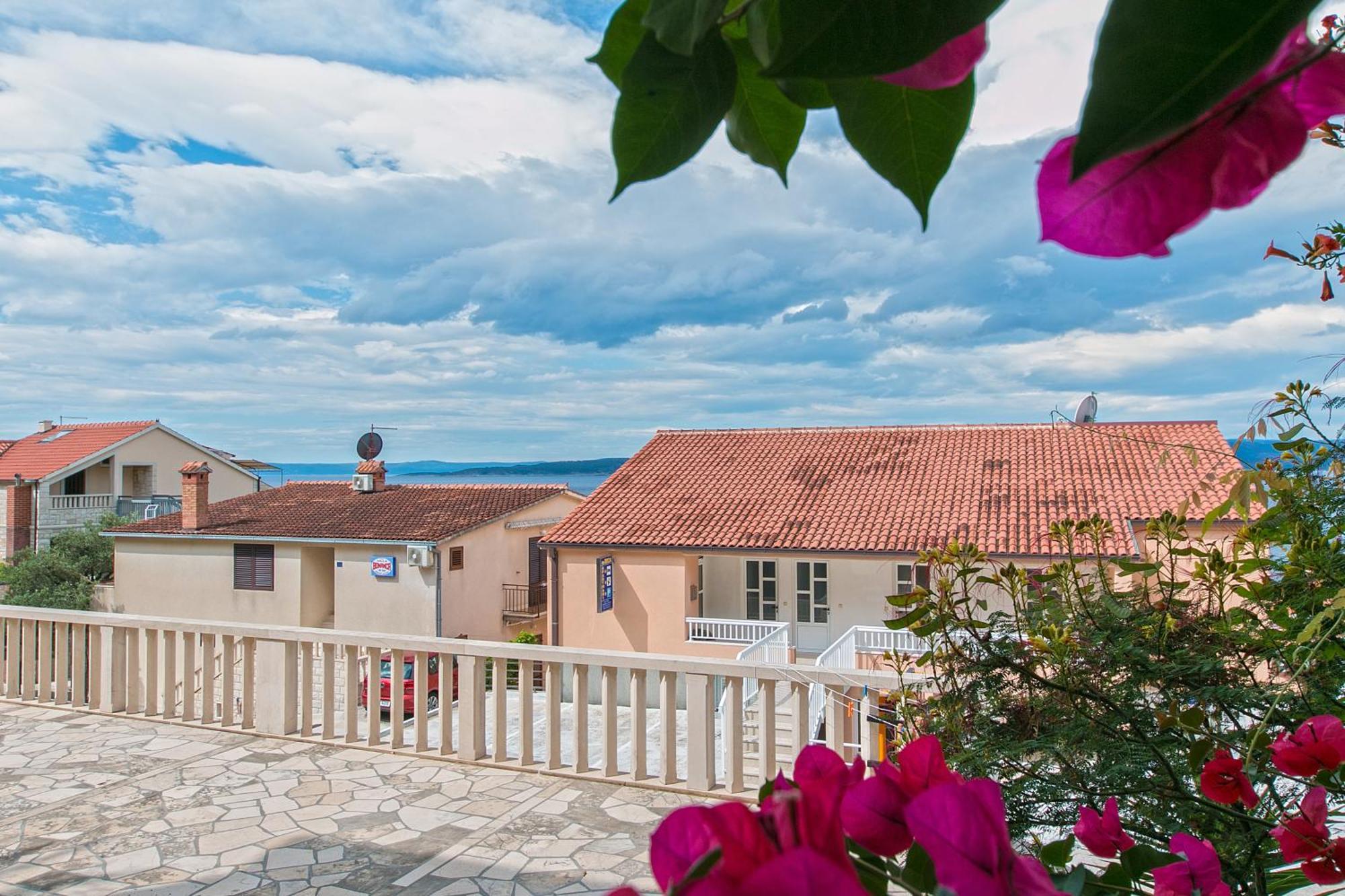 Apartments And Rooms By The Sea Brela, Makarska - 2752 エクステリア 写真