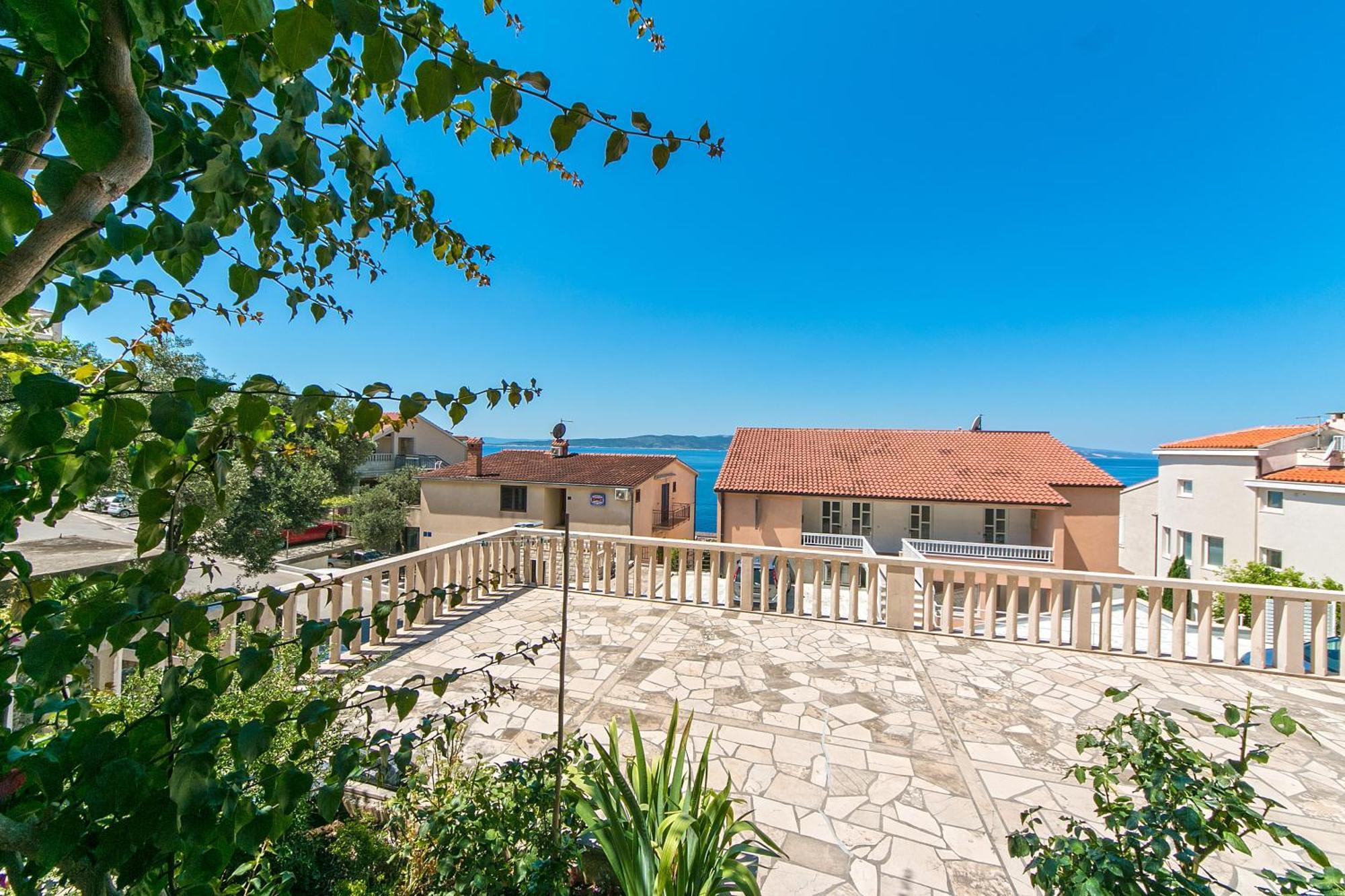 Apartments And Rooms By The Sea Brela, Makarska - 2752 エクステリア 写真